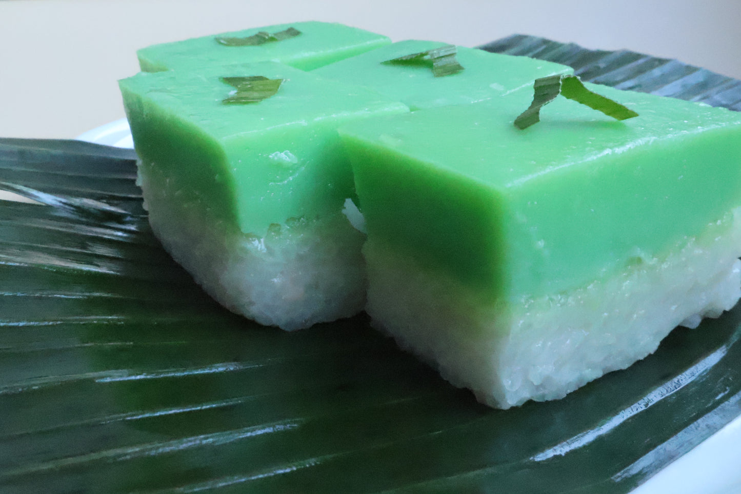 Seri Muka Kuih - Glutinous Rice and Pandan Custard Cake - Box of 12 Pieces