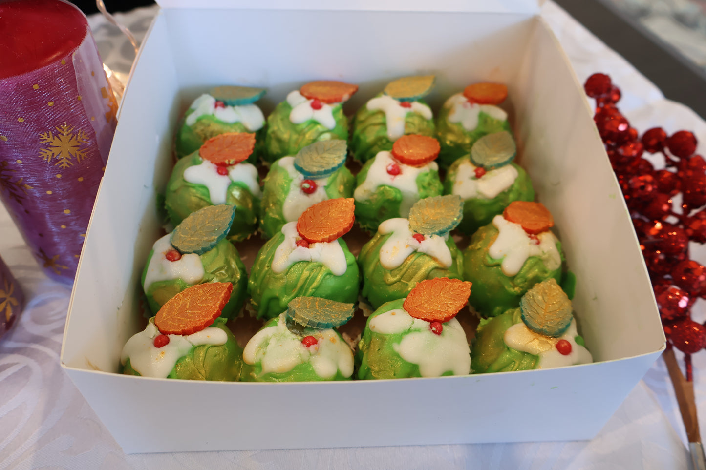 Chocolate & Vanilla Christmas Balls - Box of Sixteen