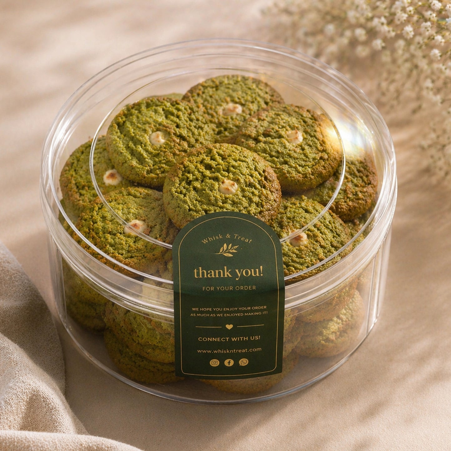 Matcha with White Chocolate Cookies